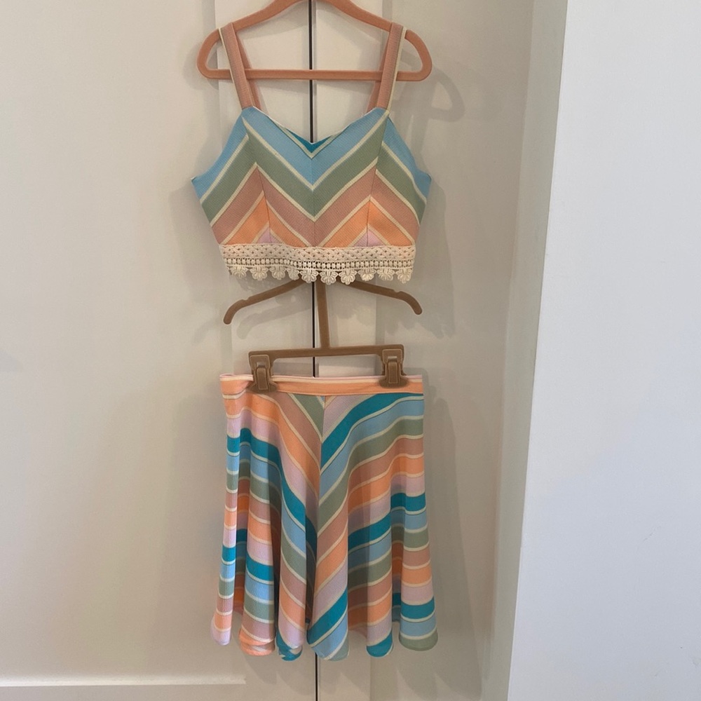 Bonnie Jean Pastel Chevron. Stripe crop top and skirt SET - size 10 girls